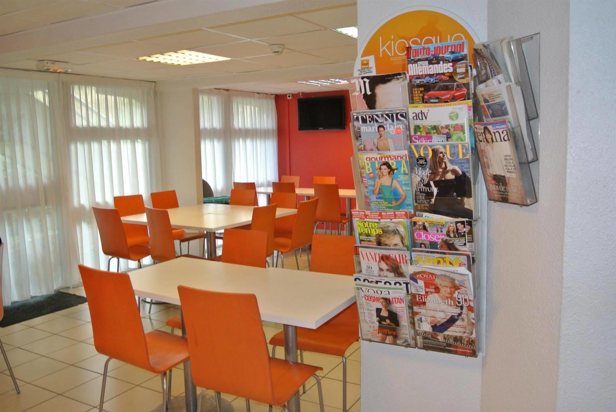 Premiere Classe Lyon Sud - Chasse Sur Rhone Esterno foto